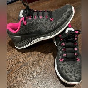 Women’s Nike Reflective Running Shoes Size 7